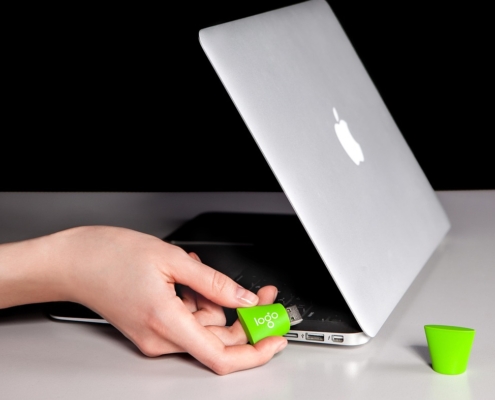 Cybercriminals are Targeting US Businesses with Malicious USB Drives